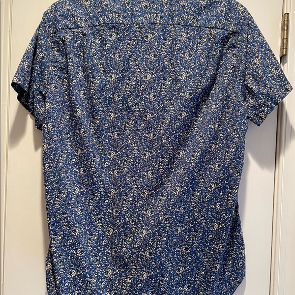 J.Crew Floral Short-Sleeve Button-Down Shirt - Picture 3 of 3